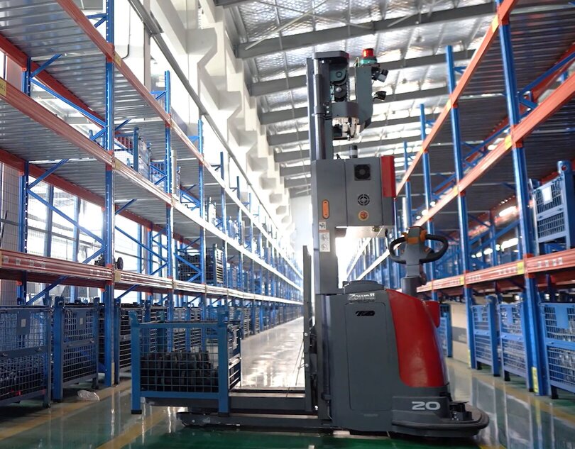 Os AGVs da Zowell impulsionam a transformação logística inteligente para uma empresa líder em comércio eletrônico.